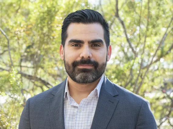 Marco Ortiz headshot
